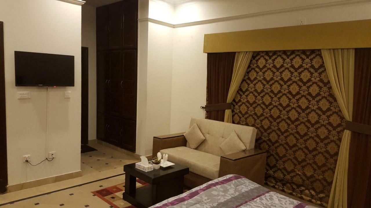 Mulberry Residence Luxury Rooms 이슬라마바드 외부 사진