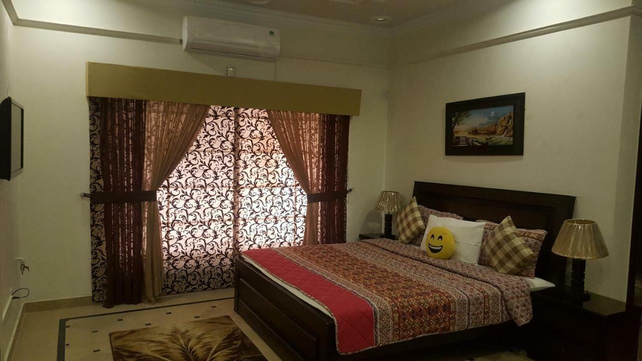 Mulberry Residence Luxury Rooms 이슬라마바드 외부 사진