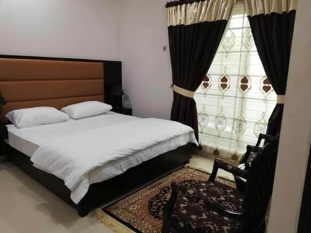 Mulberry Residence Luxury Rooms 이슬라마바드 외부 사진